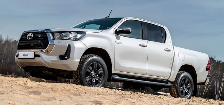 xhilux-8.jpg.pagespeed.ic_.1XZu0zinAI