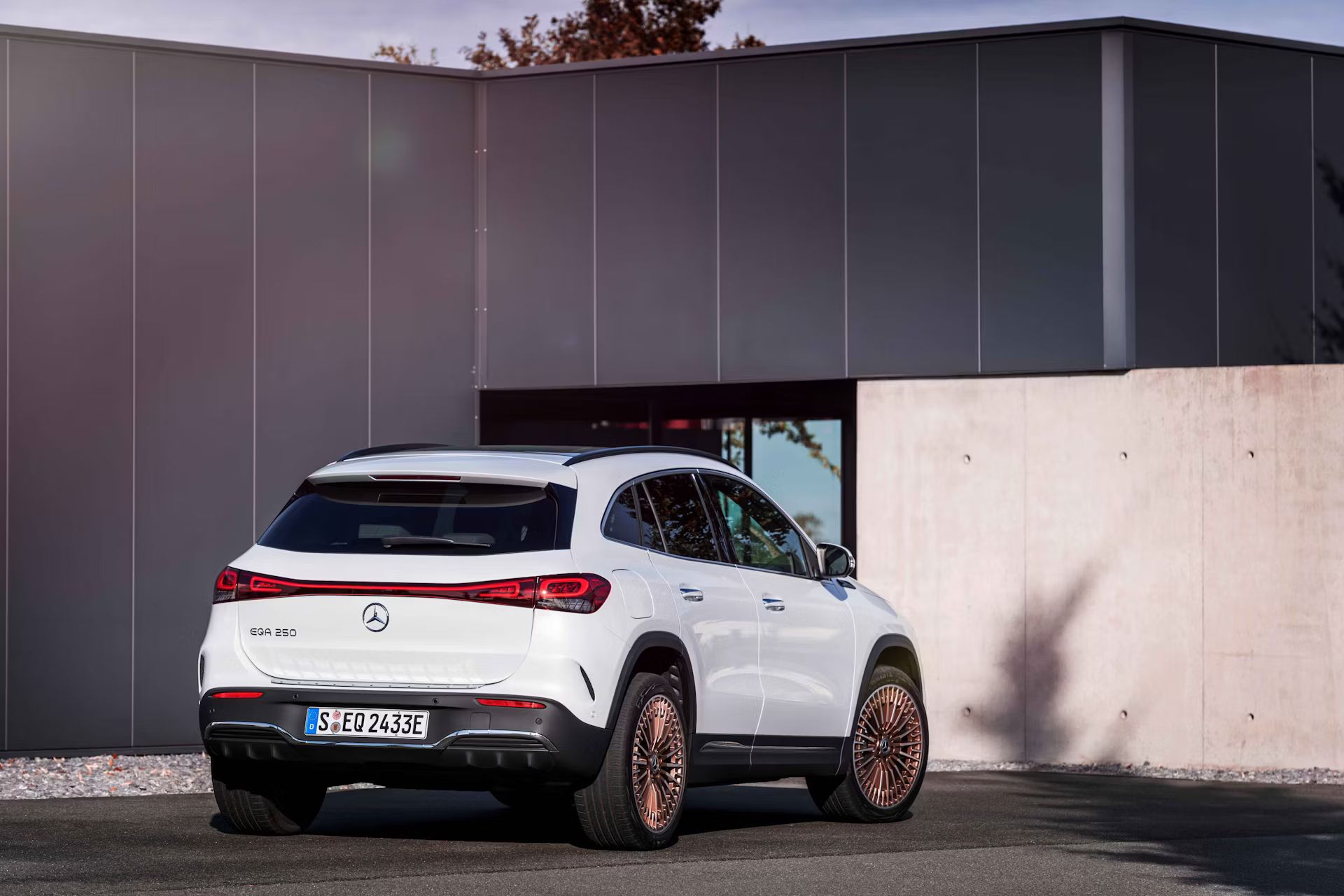 Mercedes-Benz EQA - Obrázek 4
