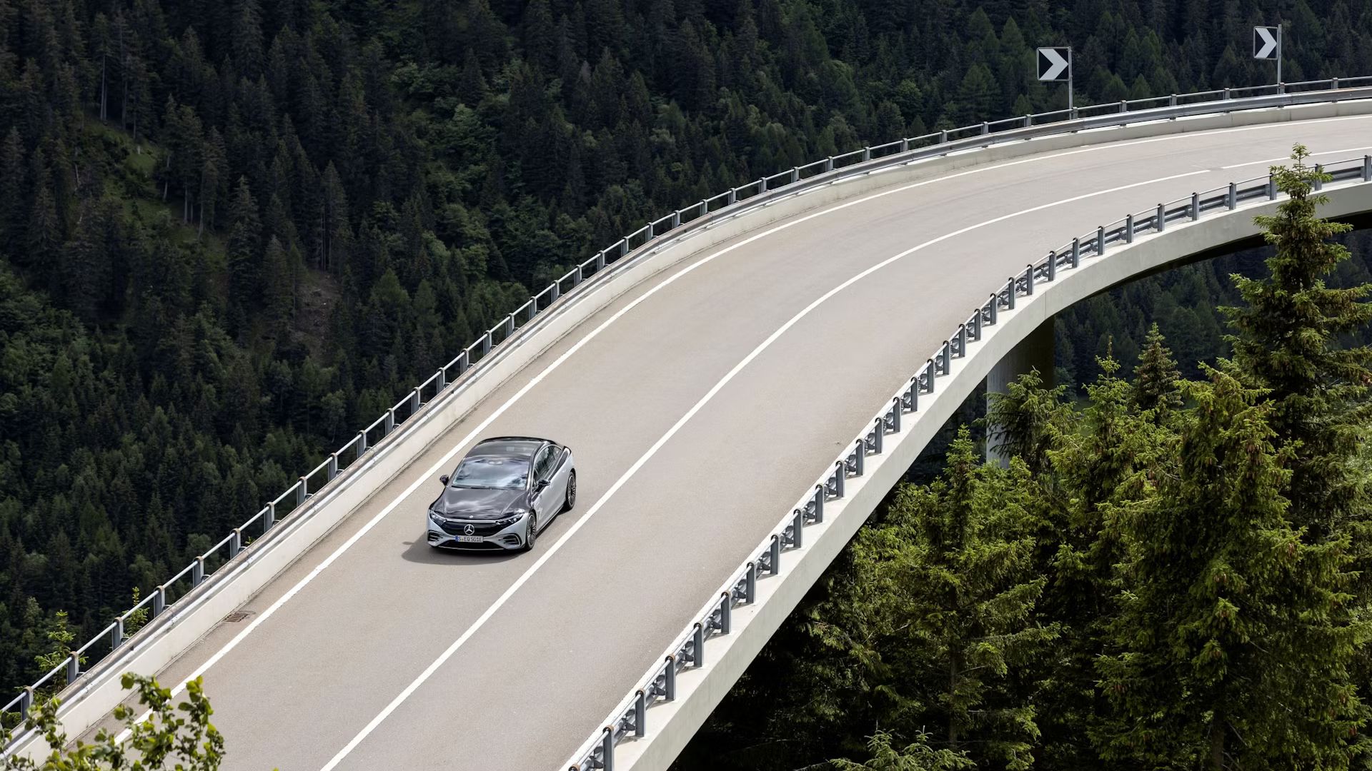 Mercedes-Benz EQS 450+ - Obrázek 6
