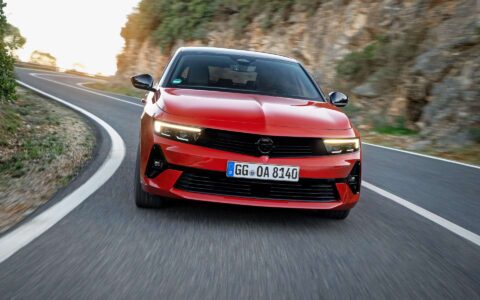 Opel Astra (2025): Německá preciznost s francouzským srdcem