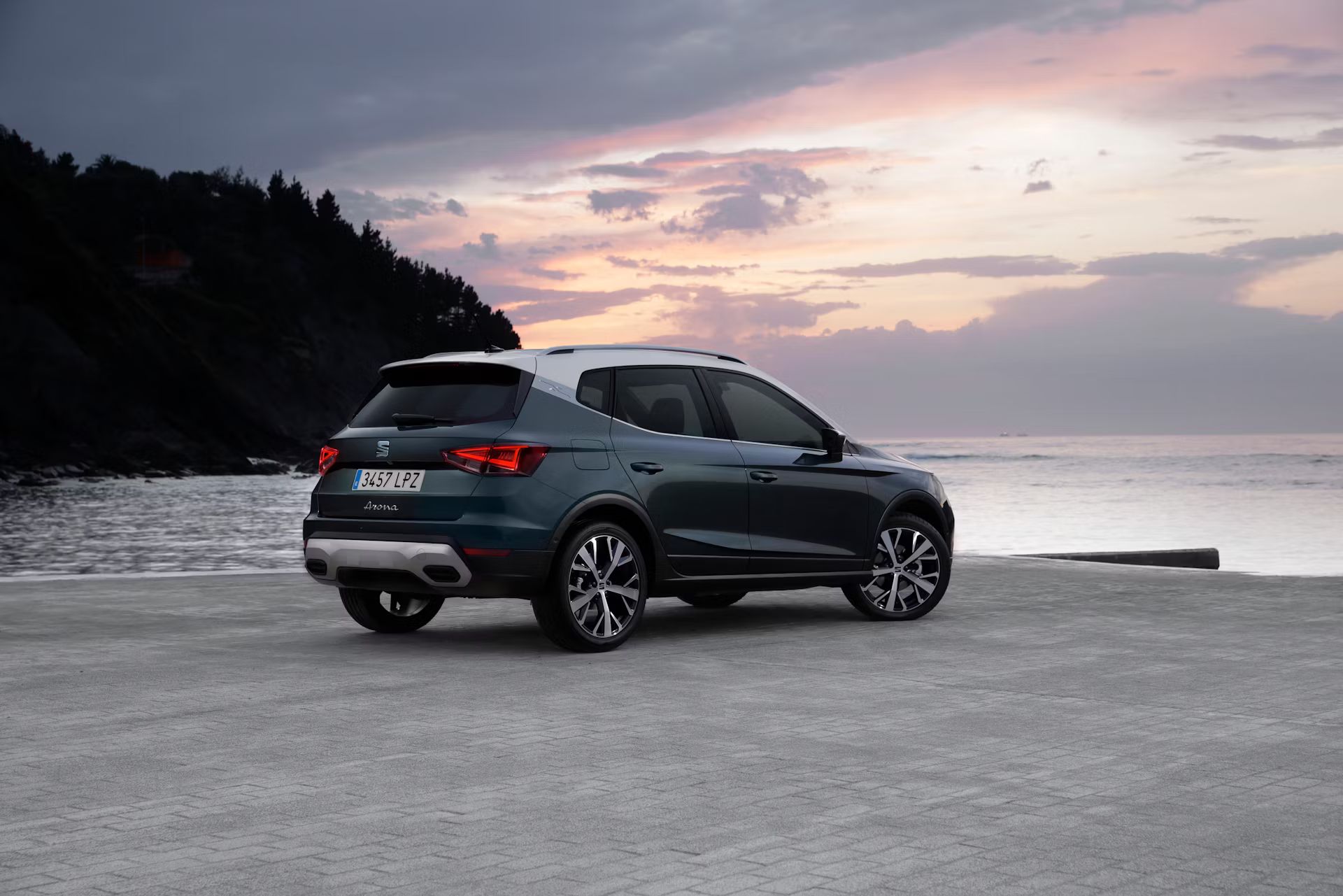 Škoda Kamiq je prostornější, ale SEAT Arona vládne ergonomií. Proč dává španělský crossover smysl i dnes? - Obrázek 4
